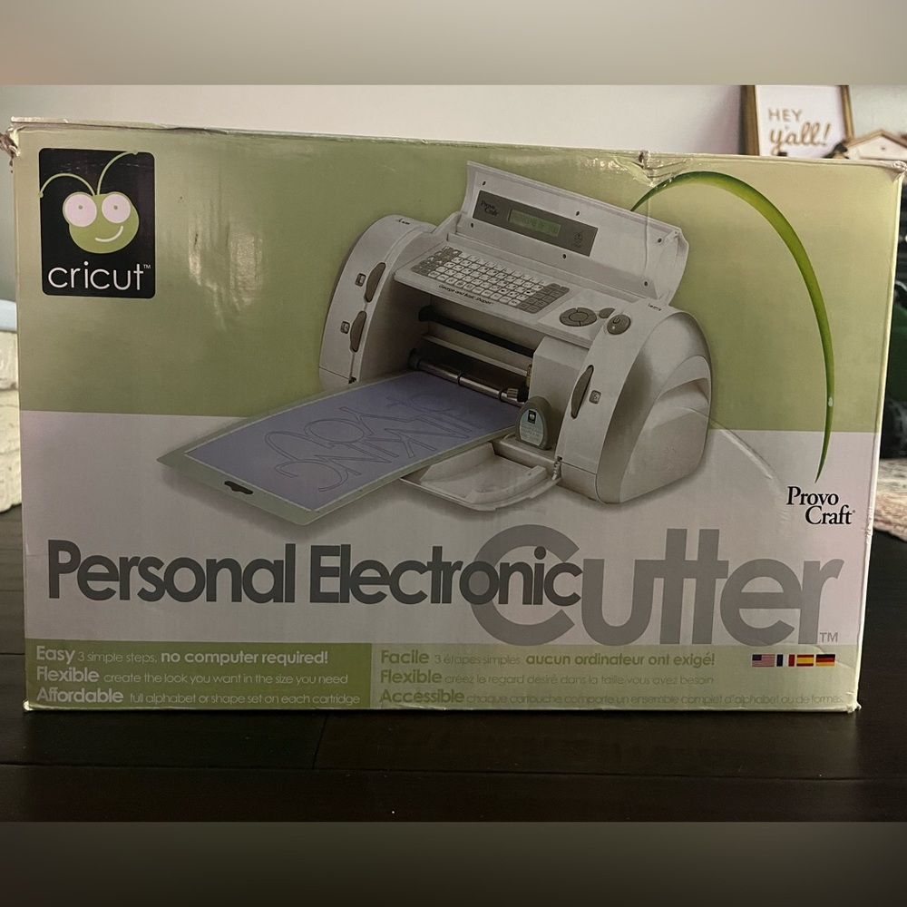 Cricut personal electric cutter